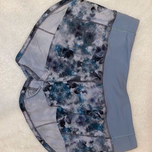 Lululemon speed up shorts 2.5”. size 2